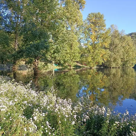 Casa vacanze Maison Aveyron Avec Piscine Bord De *