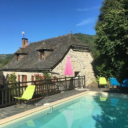 Maison Aveyron Avec Piscine Bord De Ferienhaus Saint-Hippolyte (Aveyron)