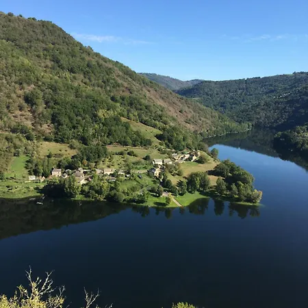 Maison Aveyron Avec Piscine Bord De בית נופש